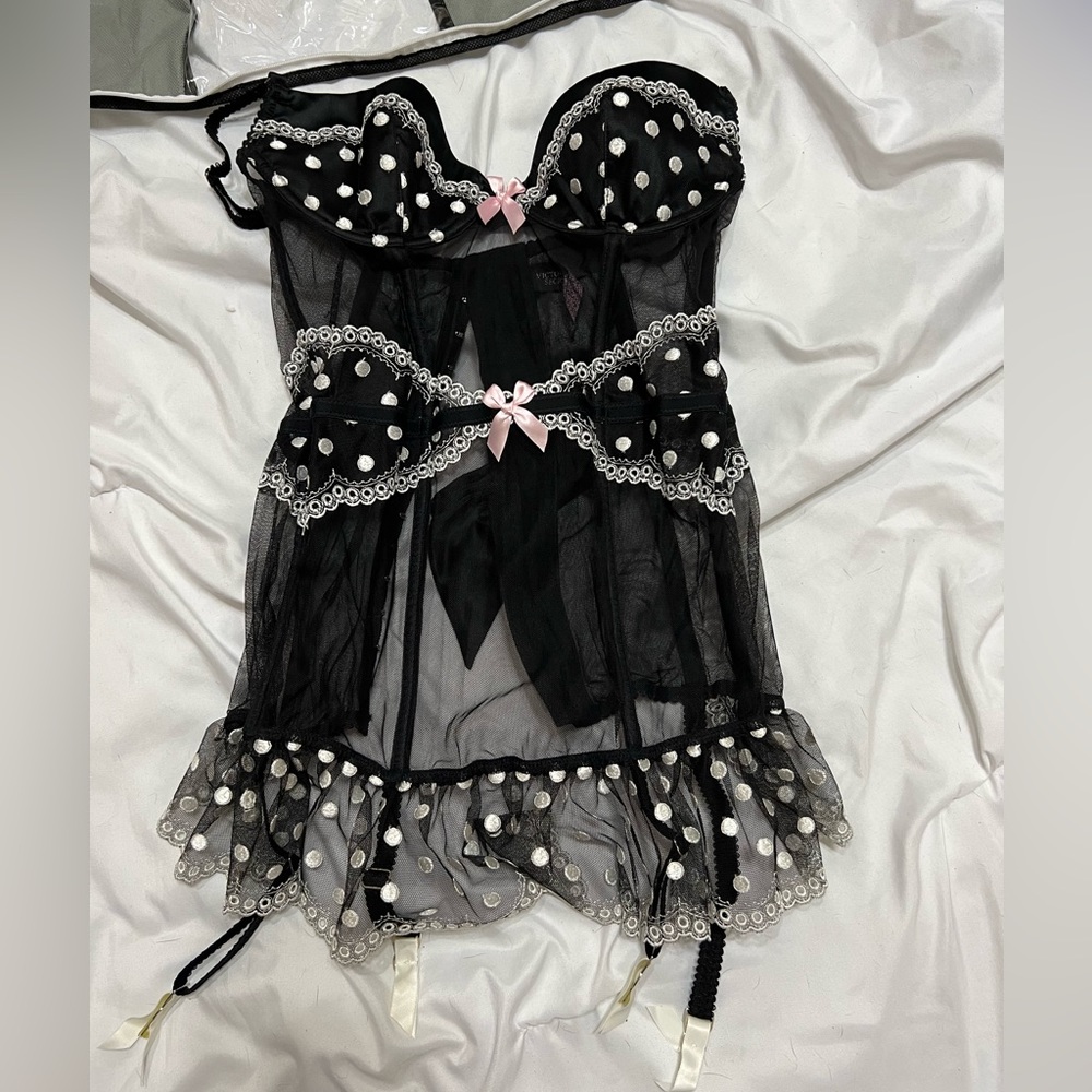 VS lingerie 34B